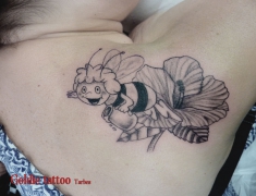 Goldie-Tattoo-.aout2015.maya-l'abeille.web.jpg