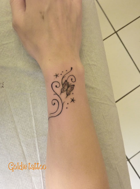 Goldie-Tattoo-Tarbes.03.2015papillon-poignet.web.jpg