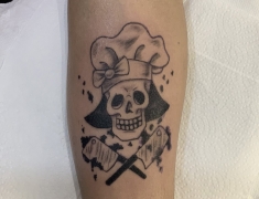 GOLDIE TATTOO Tarbes.dec.2019..girly cook skull.jpg