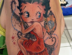 Goldie--Tattoo-Tarbes.juillet2015..betty-boop-dans-don-boudoir.jpg.web.jpg