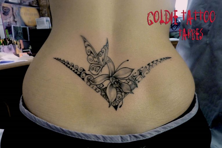 goldie-tattoo-tarbesoct-2013-creux-de-reins-maori-feminin-hdtv-1080site-hdtv-1080site2.jpg
