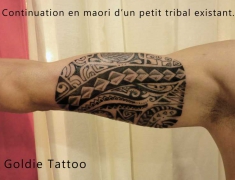 Goldie-Tattoo-Tarbes.fev.2015.continuation-d'un-tribal-en-maori.web.jpg