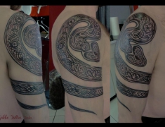 goldie-tattoo-tarbes-mars3013-serpent-celtique-autour-du-bras-large.jpg
