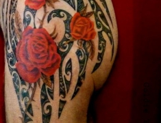 goldie-tattoo-tarbes-roses-realistes-et-maori-11-2012-large.jpg